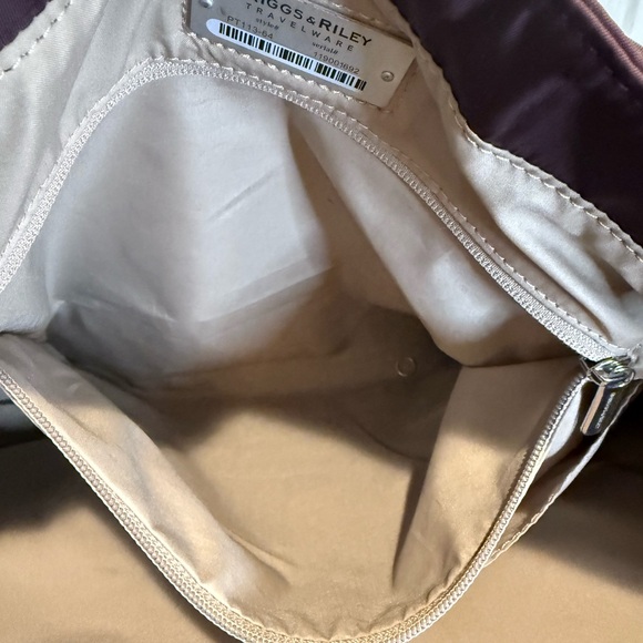 ❤️ BRIGGS & RILEY PLUM RHAPSODY ESSENTIAL TOTE - Picture 11 of 16